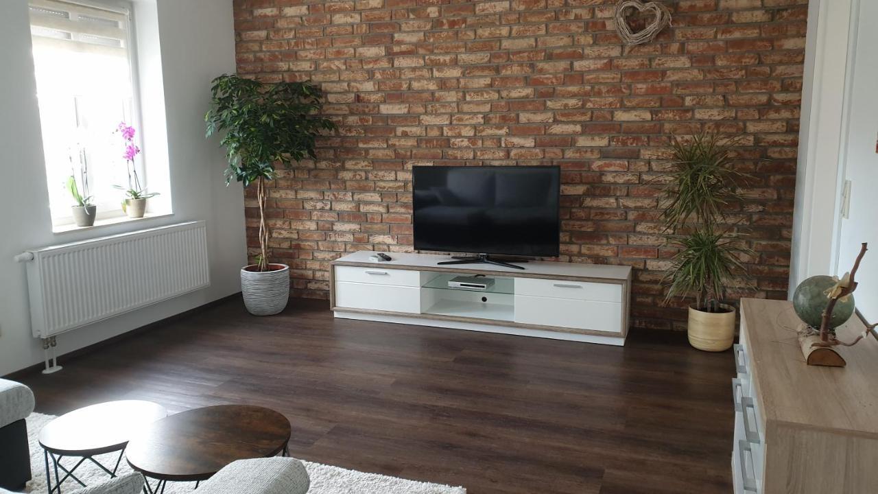 Seensucht & Urlaubstraeume, Ferienwohnung "Seerose" Grossraeschen Exterior foto