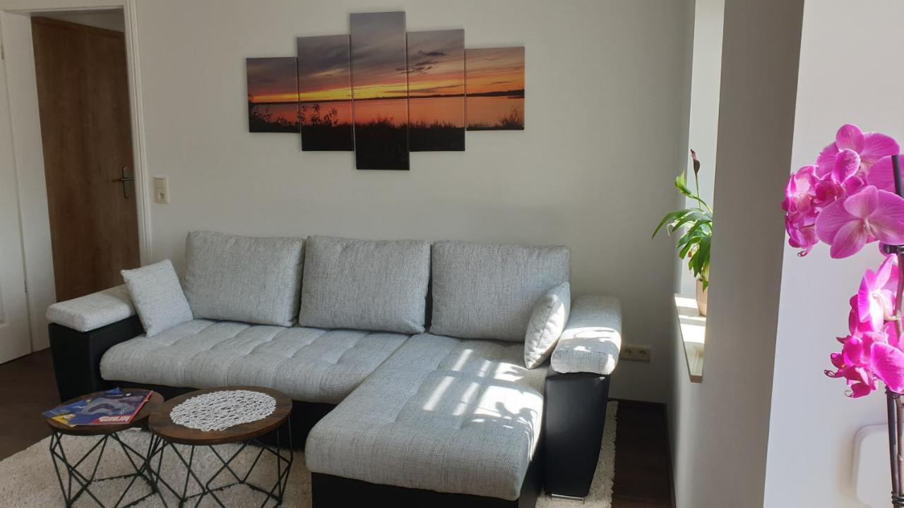Seensucht & Urlaubstraeume, Ferienwohnung "Seerose" Grossraeschen Exterior foto